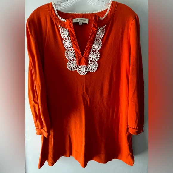 JONES NEW YORK SPORT ORANGE TOP W/ WHITE EMBROIDERY COTTON - LADIES SIZE MEDIUM - Picture 4 of 7